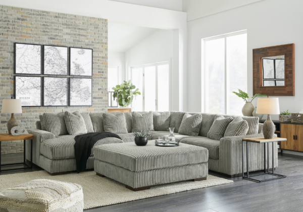 Lindyn Fog 5-Piece LAF Chaise Sectional