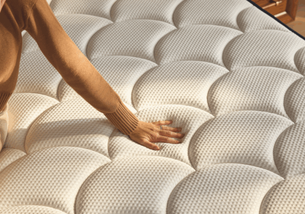 DreamCloud Hybrid Full Mattress - Image 8