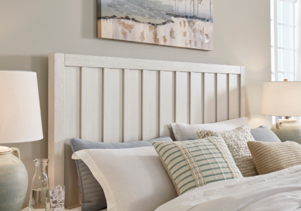 Shaybrock King Bed - Image 3