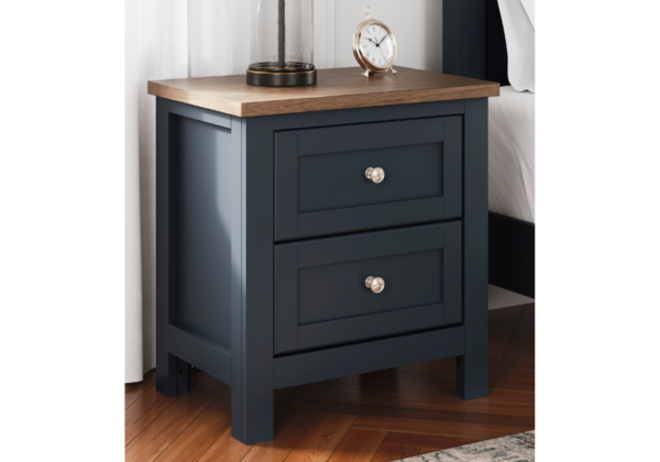 Landocken Nightstand - Image 5