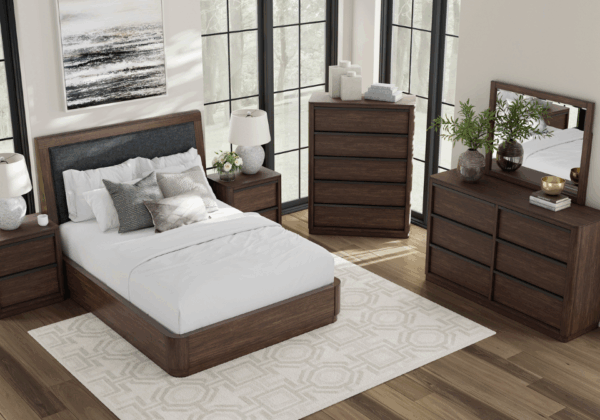 Dilenno King Panel Bed - Image 4