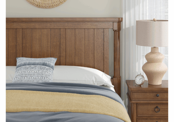Rowlenstown Brown King Bed - Image 4