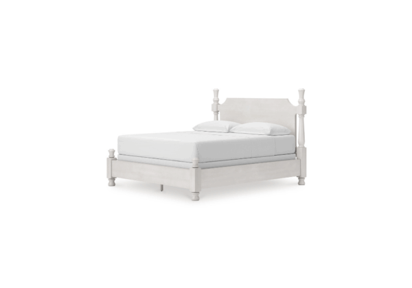 Rowlenstown White King Poster Bed