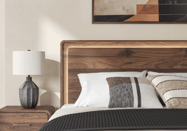 Fortlorn Walnut Brown King 5-Piece Set - Image 4