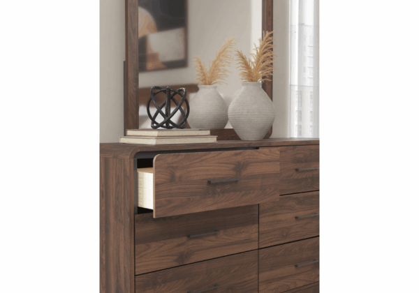 Fortlorn Walnut Brown King 5-Piece Set - Image 2