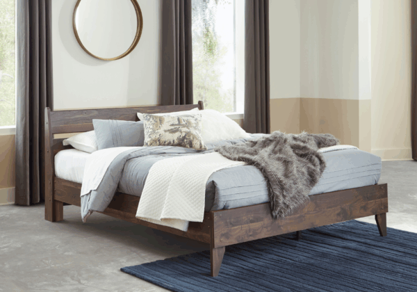 Calverson Mocha King Panel Bed - Image 3