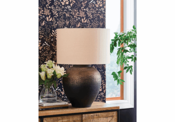 Newgerhard Metal Table Lamp (1/CN) - Image 3