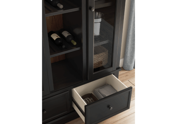 Greddinton Black Curio - Image 4