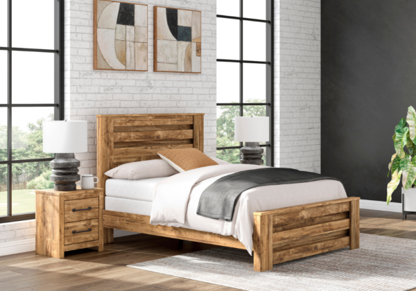 Maystonna Tan King Panel Bed - Image 3