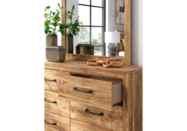 Maystonna Tan Six-Drawer Dresser - Image 3