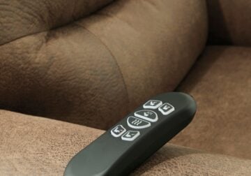 Revived and Restored Earth Power Lift Recliner - Image 3