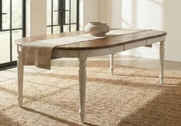 Carolina Crossing White Leg Table - Image 3
